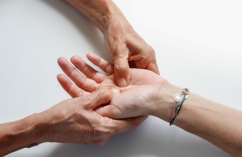 Therapeutic Touch: Die Kraft der Berührung
